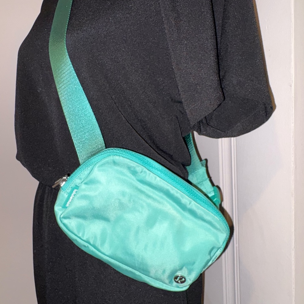 Seafoam LuluLemon Crossbody Bag - Compact Everyday Women’s Bag